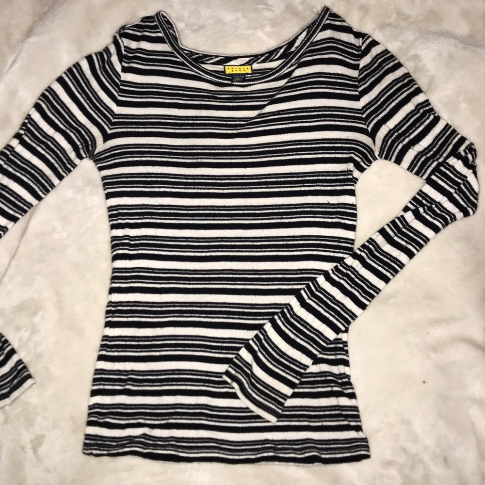 Black and white striped T-shirt